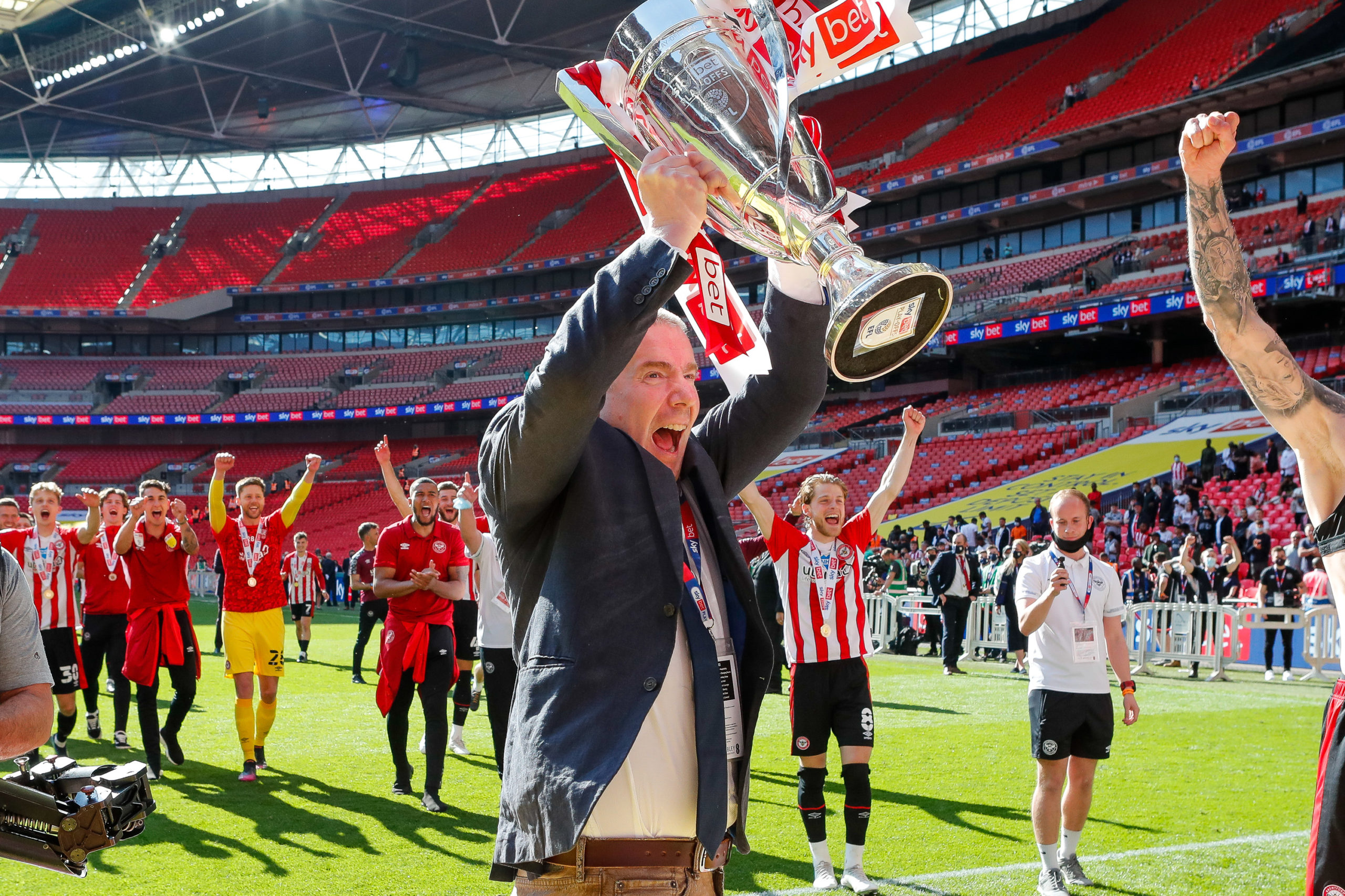 Brentford v Swansea City