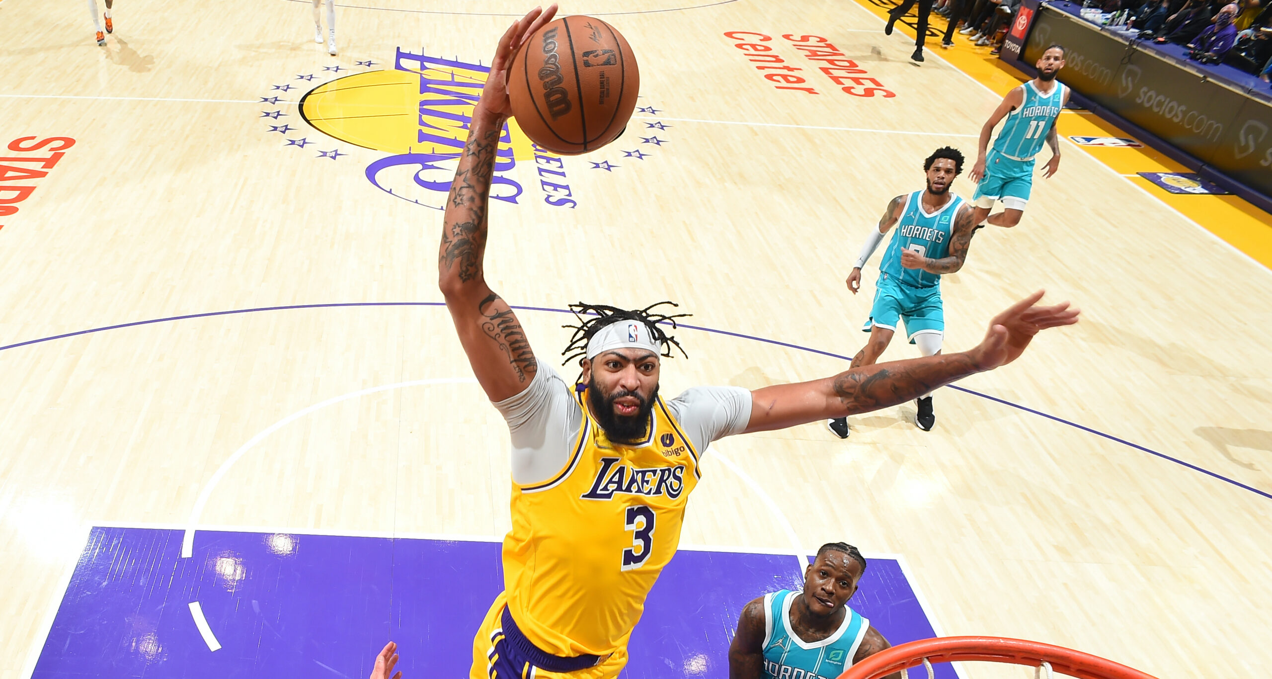 Charlotte Hornets v Los Angeles Lakers Charlotte Hornets v Los Angeles Lakers